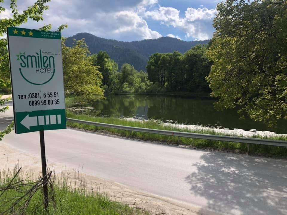 Hotel Smilen Smolyan Bagian luar foto
