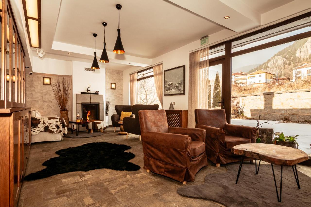Hotel Smilen Smolyan Bagian luar foto