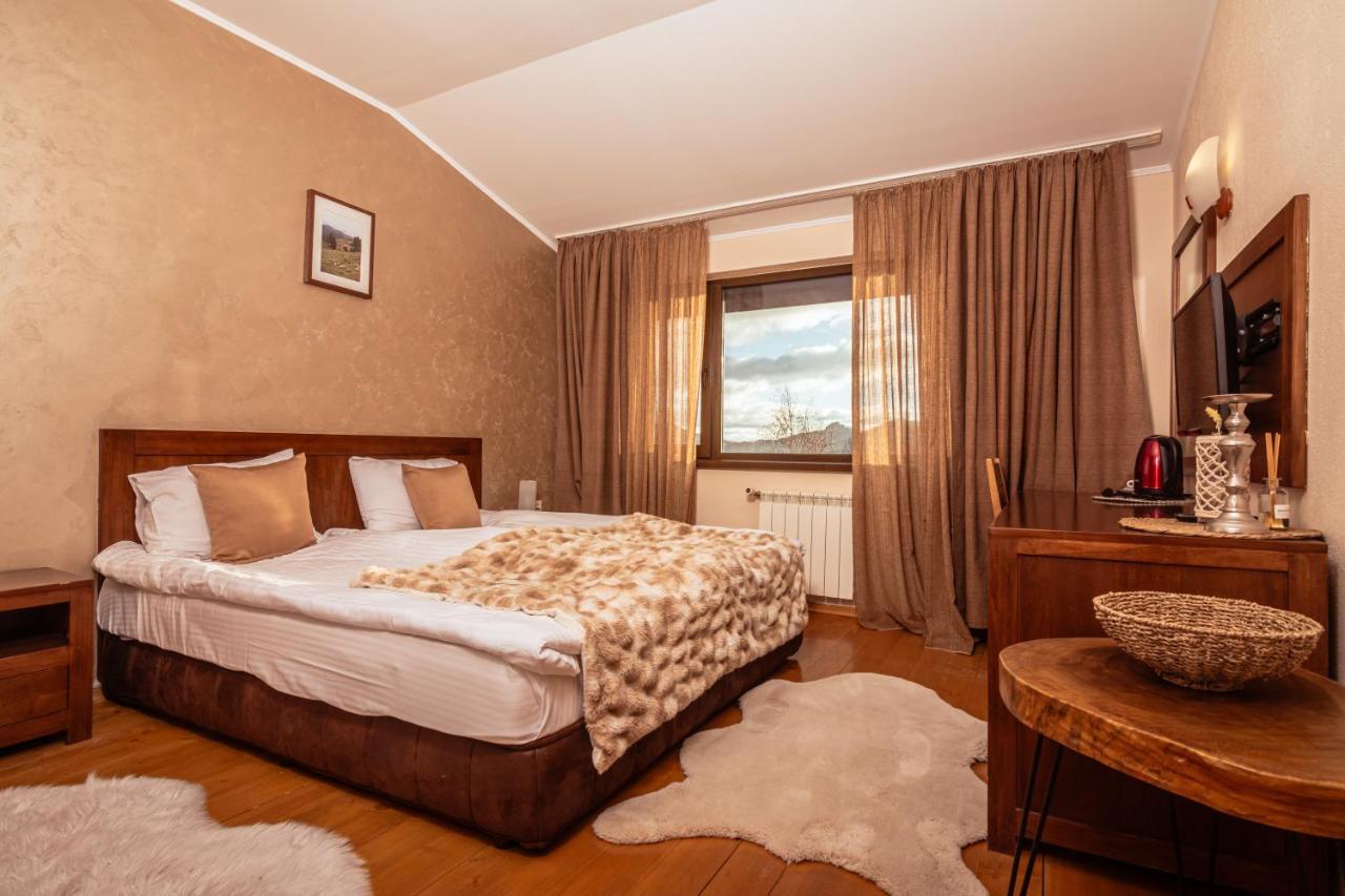 Hotel Smilen Smolyan Bagian luar foto