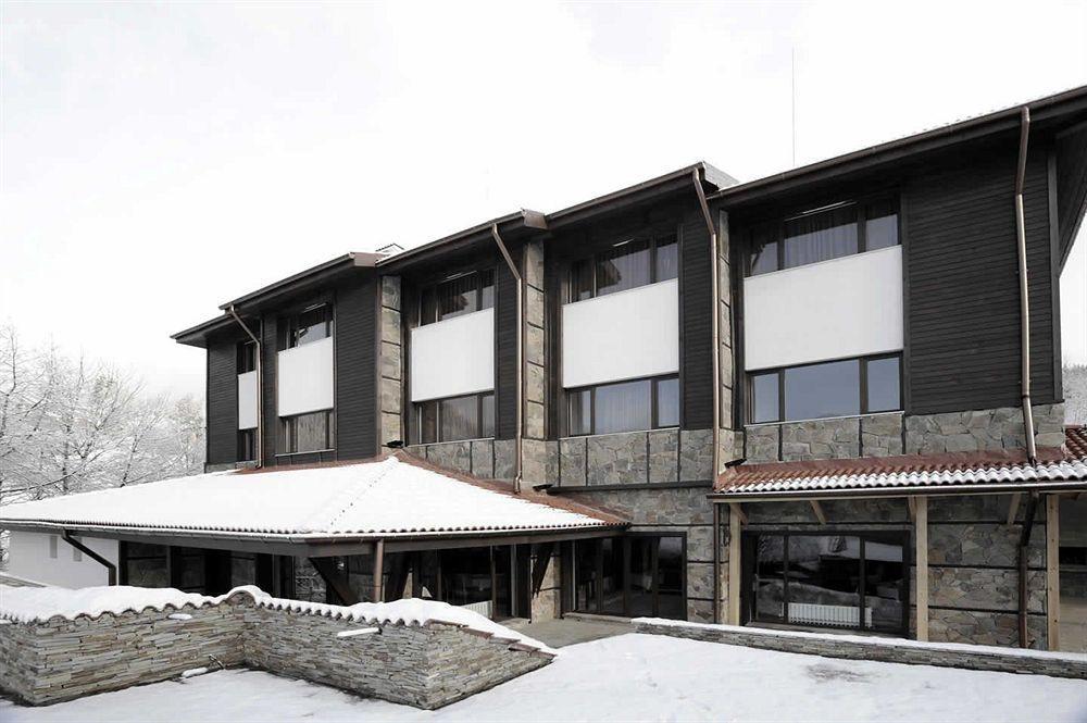 Hotel Smilen Smolyan Bagian luar foto
