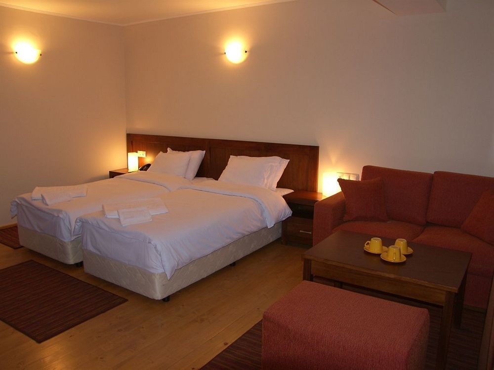 Hotel Smilen Smolyan Bagian luar foto